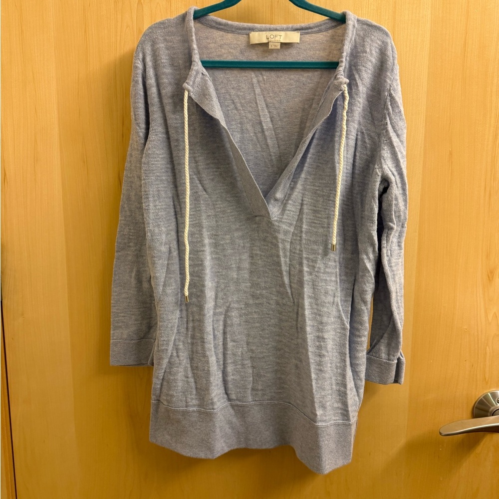 LOFT Heather Light Blue V‑Neck Drawstring Pullover